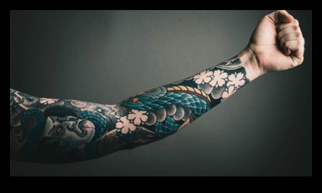 Ink Chronicles: Narațiuni realizate în povestiri cu tatuaje sculptate