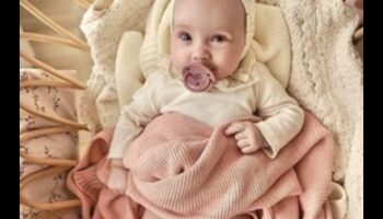 Dincolo de pături: elemente esențiale confortabile pentru bebeluși