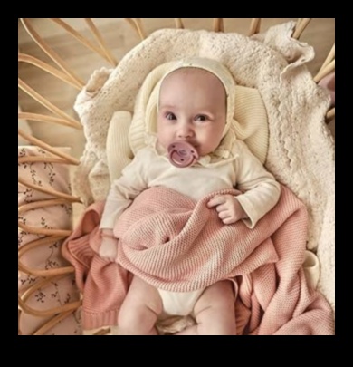 Dincolo de pături: elemente esențiale confortabile pentru bebeluși